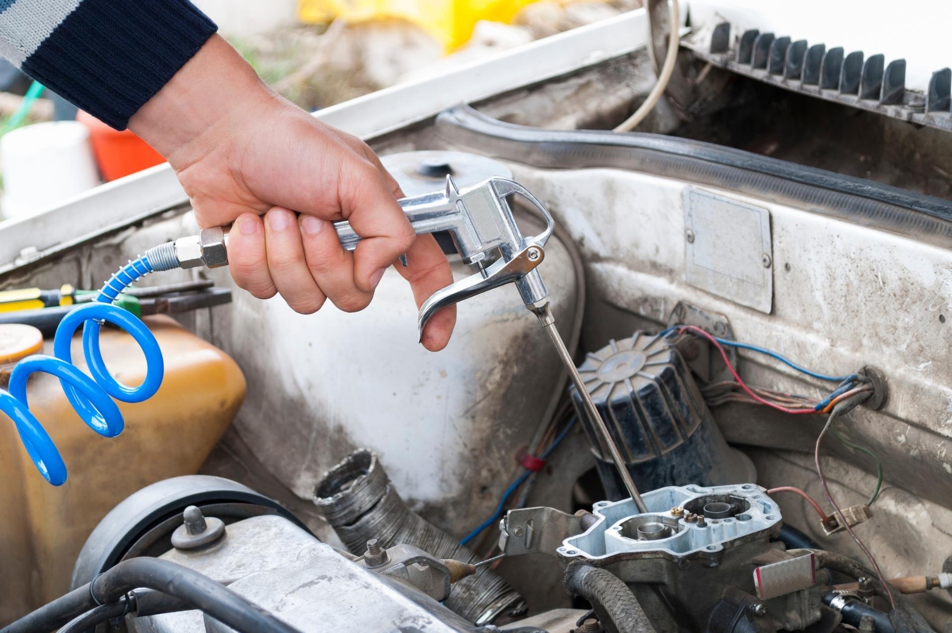 Nettoyer un carburateur